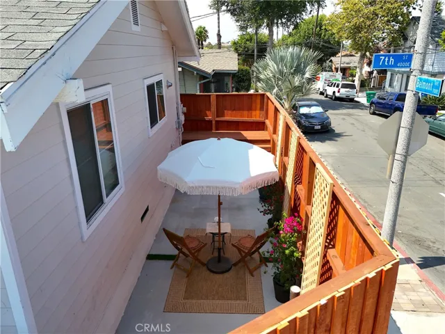 4037 E 7th Street, Long Beach, California 90804