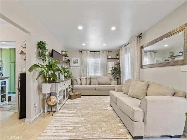 4037 E 7th Street, Long Beach, California 90804