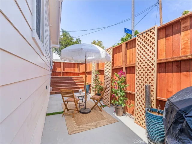 4037 E 7th Street, Long Beach, California 90804