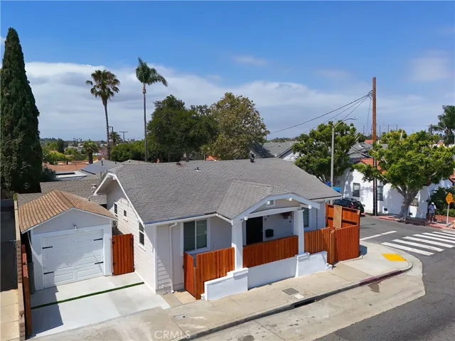 4037 E 7th Street, Long Beach, California 90804