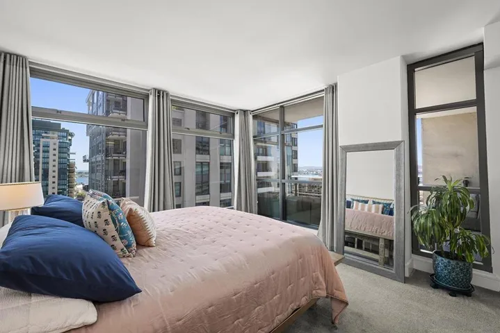 645 Front Street 1807, San Diego, California 92101