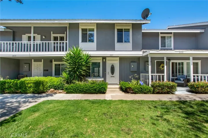 2407 Richmond, Costa Mesa, California 92626