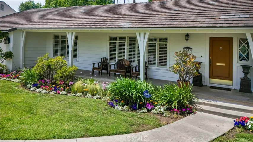 6843 Chisholm, Van Nuys, California 91406