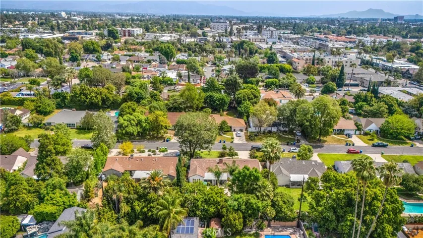 6843 Chisholm, Van Nuys, California 91406