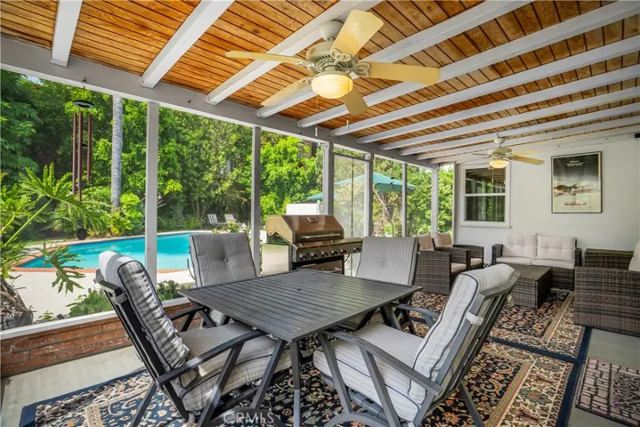 6843 Chisholm, Van Nuys, California 91406