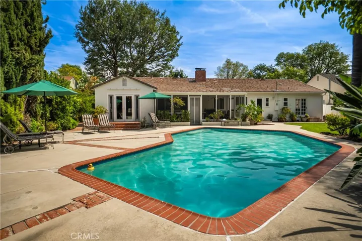 6843 Chisholm, Van Nuys, California 91406