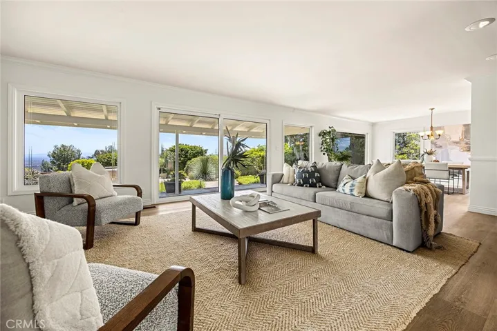 10311 Ladera Senda, North Tustin, California 92705