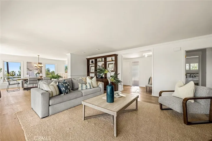 10311 Ladera Senda, North Tustin, California 92705