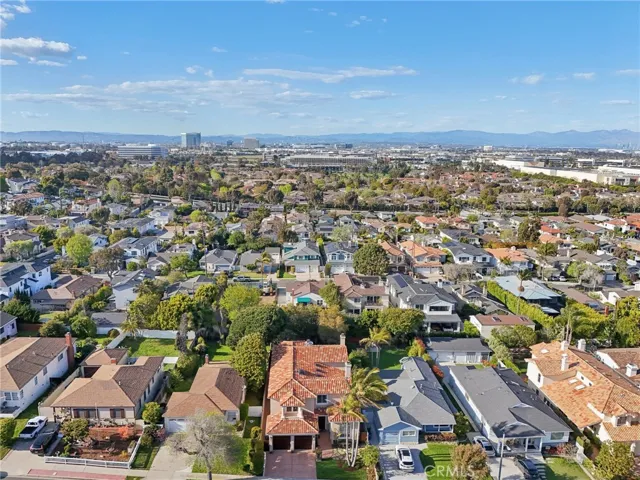 1427 19th Street, Manhattan Beach, California 90266