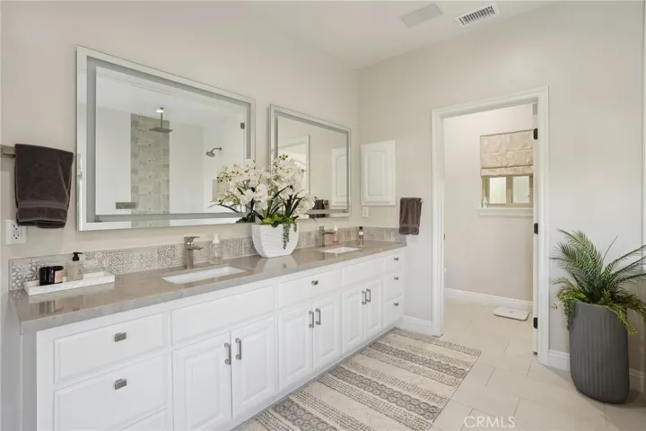 1427 19th Street, Manhattan Beach, California 90266