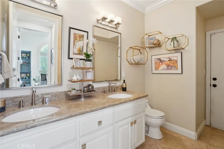 1427 19th Street, Manhattan Beach, California 90266