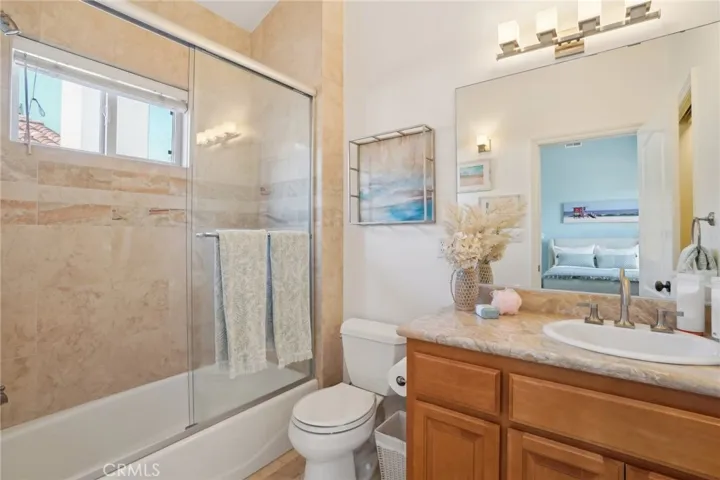 1427 19th Street, Manhattan Beach, California 90266