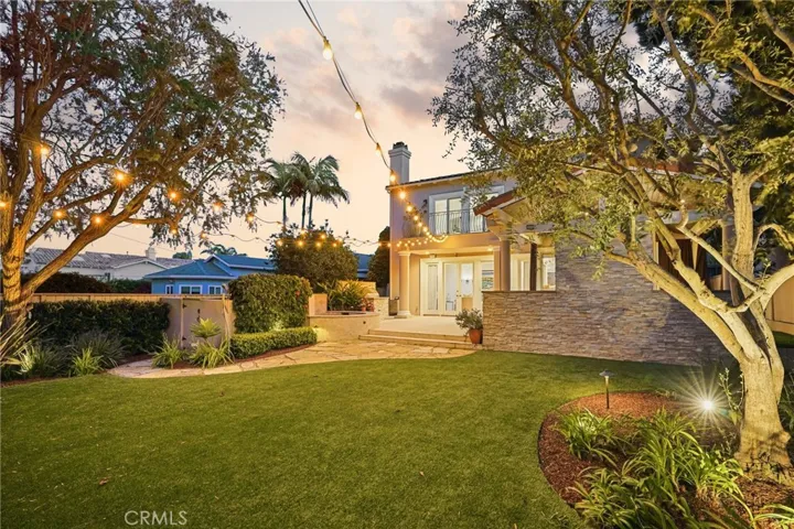 1427 19th Street, Manhattan Beach, California 90266