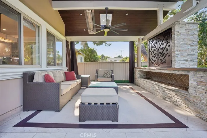 1427 19th Street, Manhattan Beach, California 90266