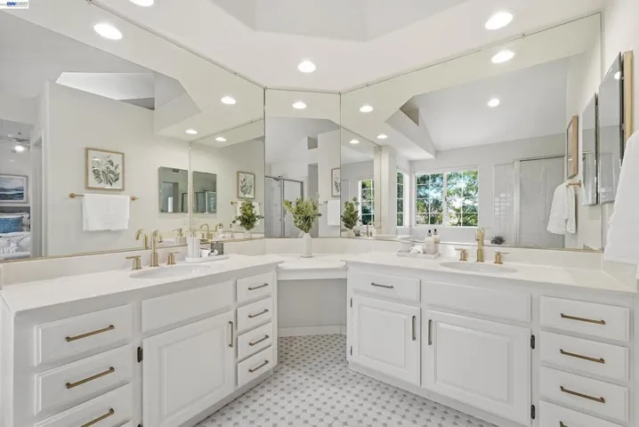 55 Heather Garden Ln, Danville, California 94506
