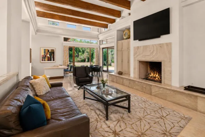 21-web-or-mls-Desert_Arroyo_020