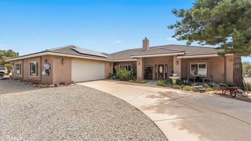 10271 Clover, Hesperia, California 92344