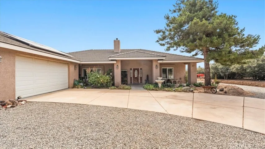 10271 Clover, Hesperia, California 92344