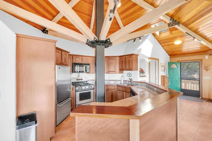 351 Canyon Vista, Los Gatos, California 95033
