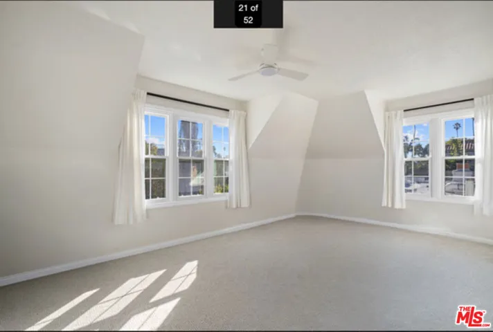 819 S Crestmoore Place, Venice, California 90291