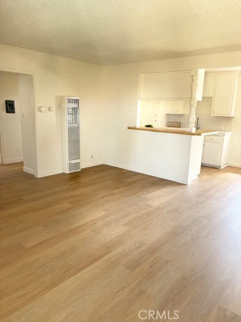 Spacious living room