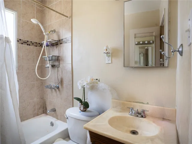 4030 W 138th, Hawthorne, California 90250