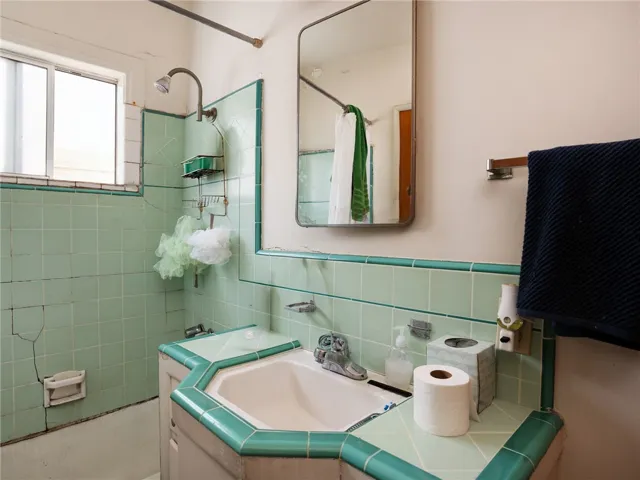 4030 W 138th, Hawthorne, California 90250