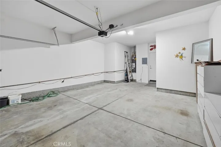 19324 Opal Lane, Saugus, California 91350