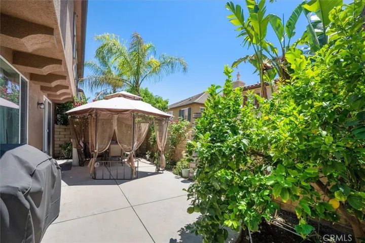 19324 Opal Lane, Saugus, California 91350