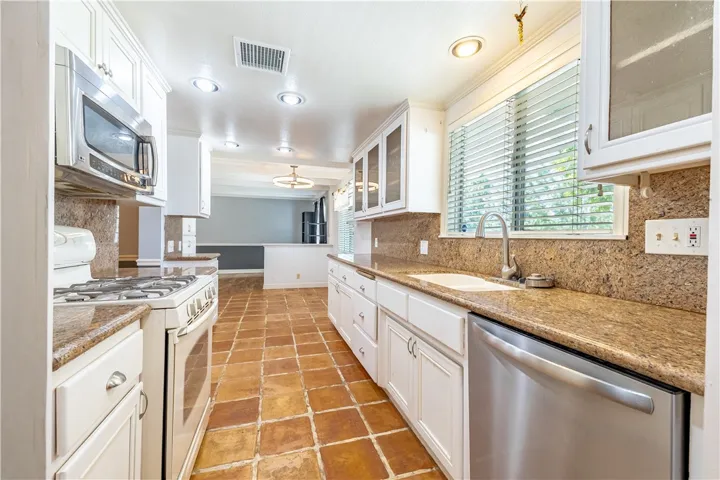 505 Marilyn Lane, Redlands, California 92373