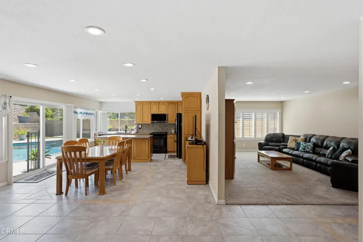 3695 Semple St MLS-8
