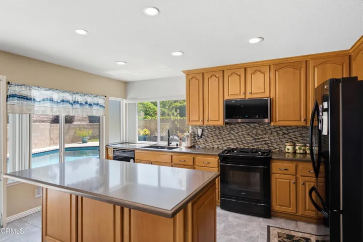3695 Semple St MLS-13