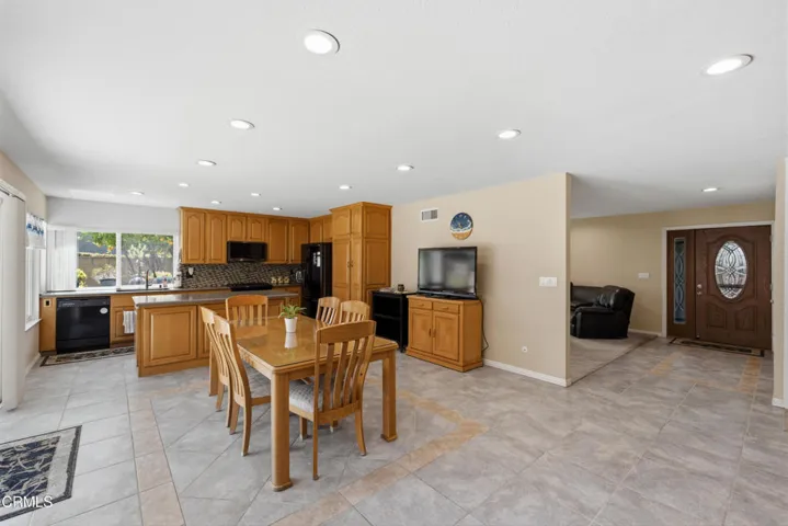 3695 Semple St MLS-11