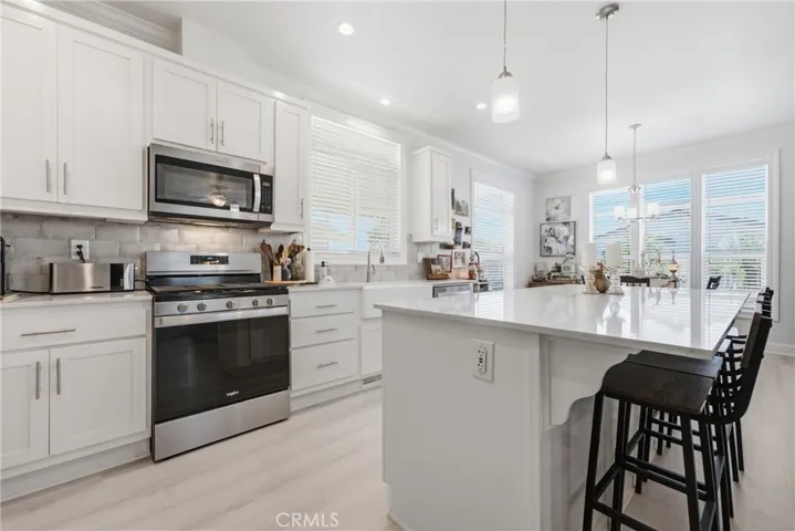 23301 Ridge Route #111 Drive, Laguna Hills, California 92653