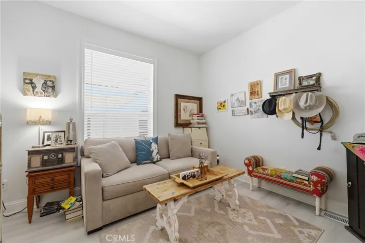 23301 Ridge Route #111 Drive, Laguna Hills, California 92653