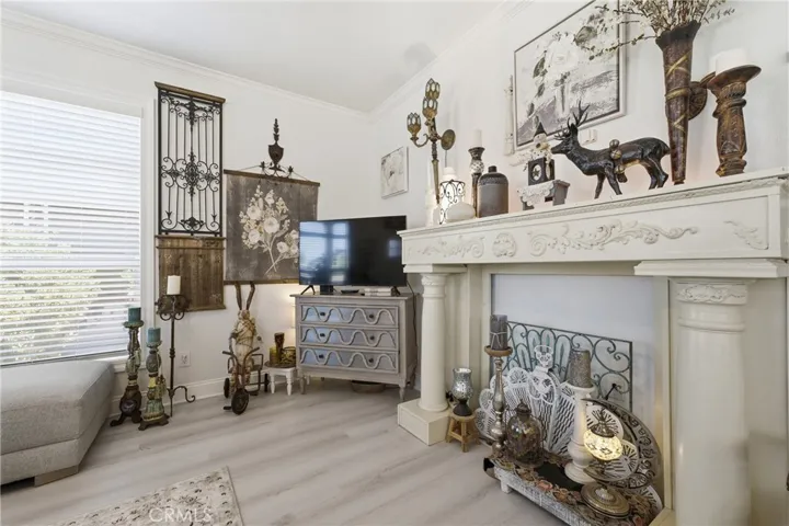 23301 Ridge Route #111 Drive, Laguna Hills, California 92653