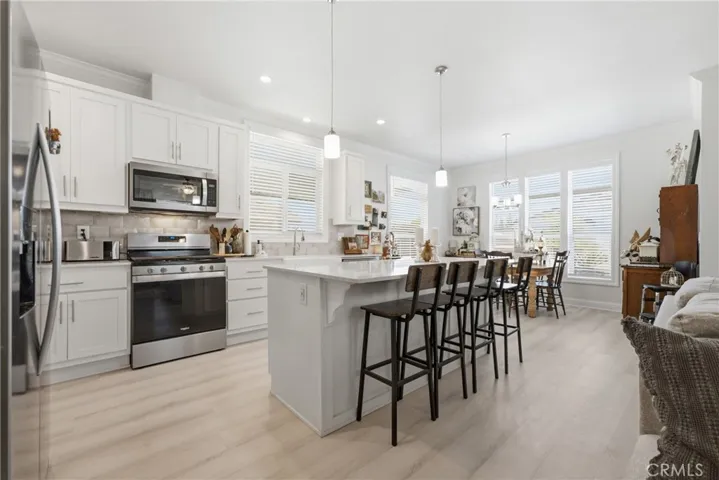 23301 Ridge Route #111 Drive, Laguna Hills, California 92653
