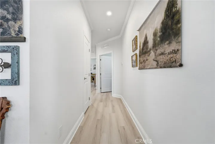23301 Ridge Route #111 Drive, Laguna Hills, California 92653