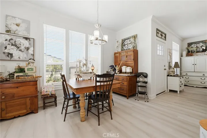 23301 Ridge Route #111 Drive, Laguna Hills, California 92653