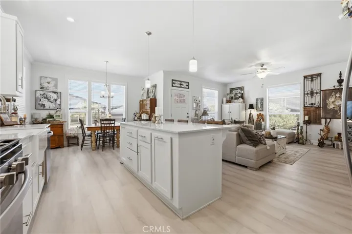 23301 Ridge Route #111 Drive, Laguna Hills, California 92653