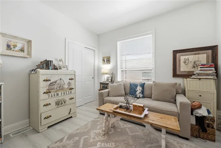 23301 Ridge Route #111 Drive, Laguna Hills, California 92653