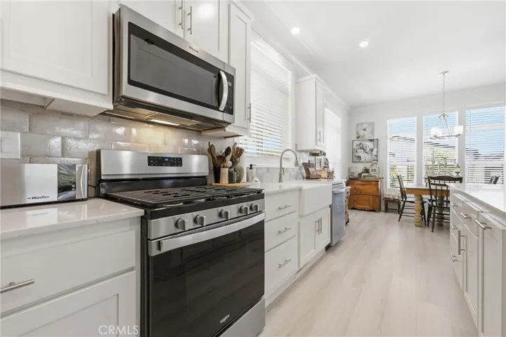 23301 Ridge Route #111 Drive, Laguna Hills, California 92653