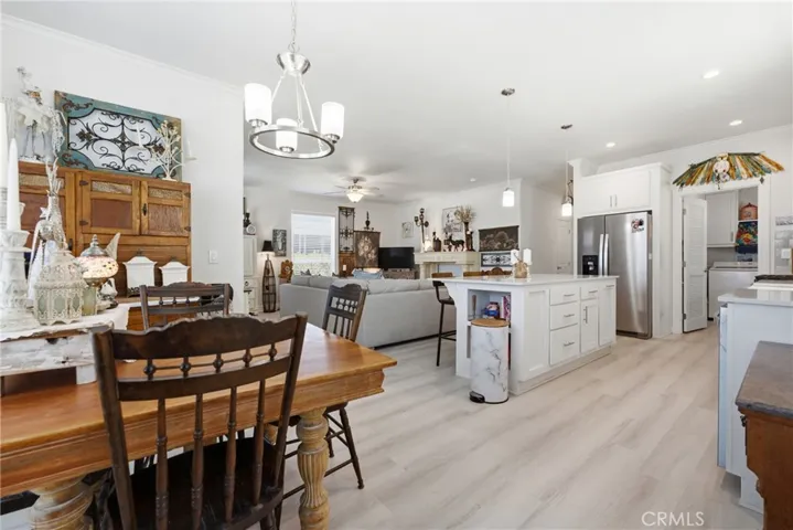 23301 Ridge Route #111 Drive, Laguna Hills, California 92653