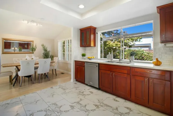 1252 Belbrook Way, Milpitas, California 95035