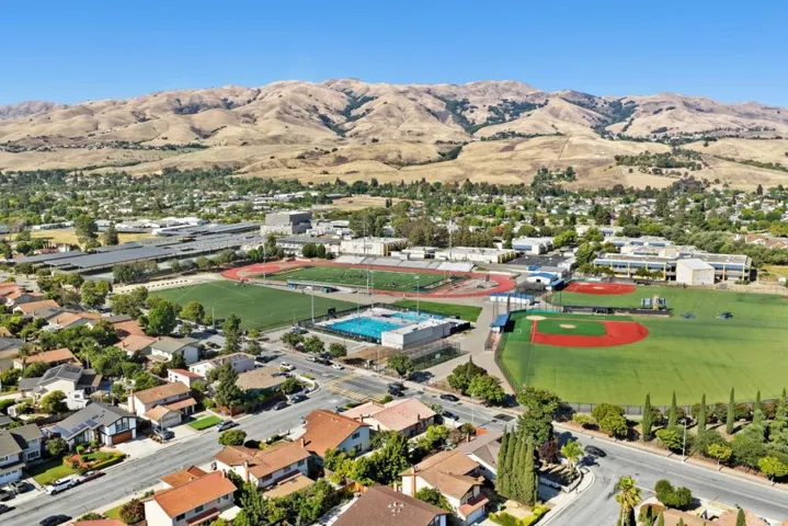 1252 Belbrook Way, Milpitas, California 95035