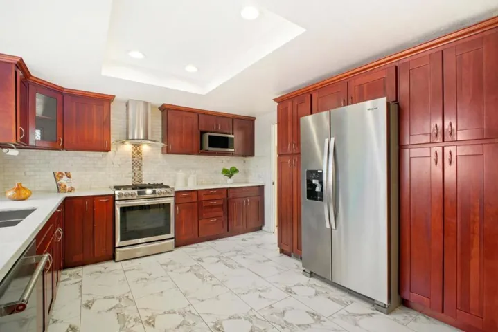 1252 Belbrook Way, Milpitas, California 95035