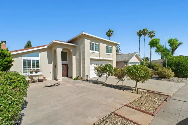 1252 Belbrook Way, Milpitas, California 95035