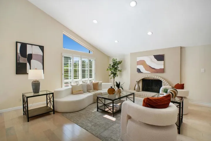 1252 Belbrook Way, Milpitas, California 95035