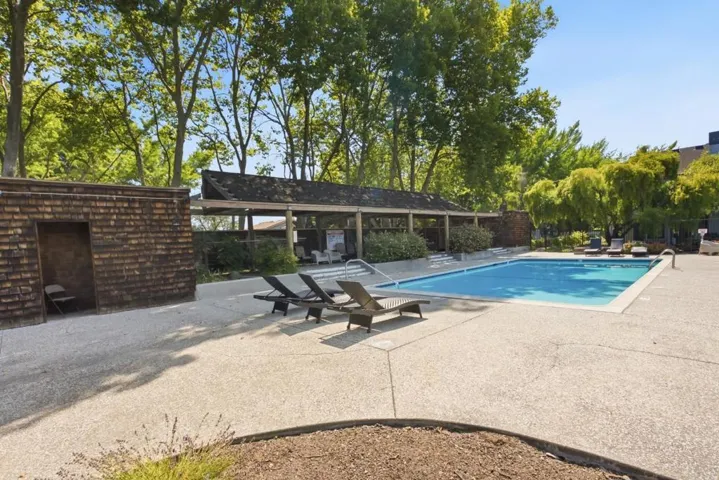 905 W Middlefield Road 972, Mountain View, California 94043