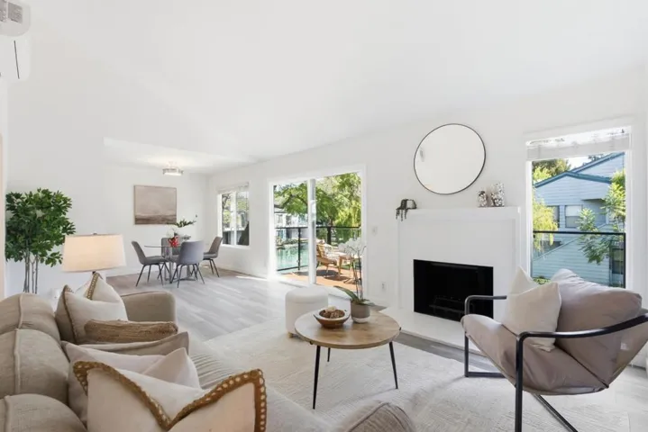 905 W Middlefield Road 972, Mountain View, California 94043
